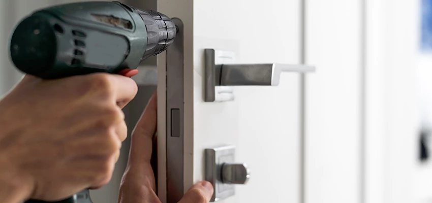 Locksmith For Lock Replacement Near Me in Newark, NJ