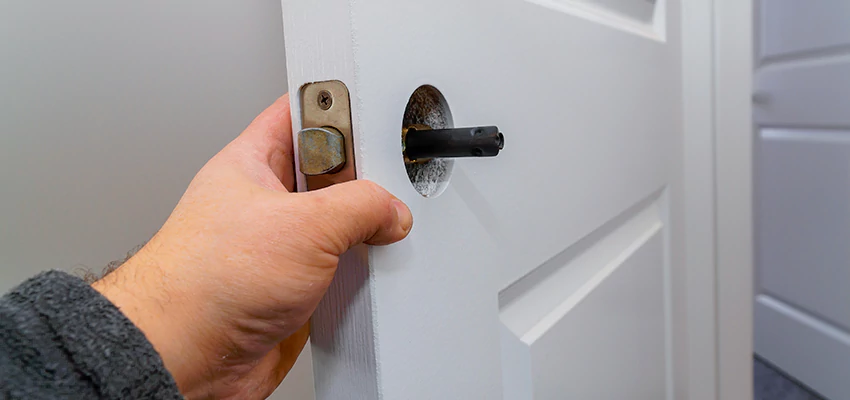 Nighttime Locksmith For Lock Repair in Newark, NJ