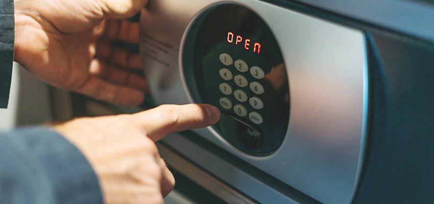 Cash Safe Openers in Newark, New Jersey