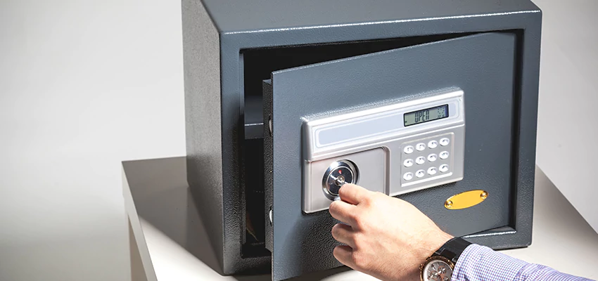 Jewelry Safe Unlocking Service in Newark, New Jersey